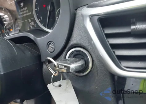 2018 Infiniti Qx30 Luxury z USA, uszkodzony, nr VIN SJKCH5CP6JA057971